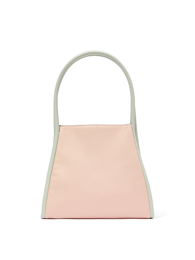 Daring Tote image number null