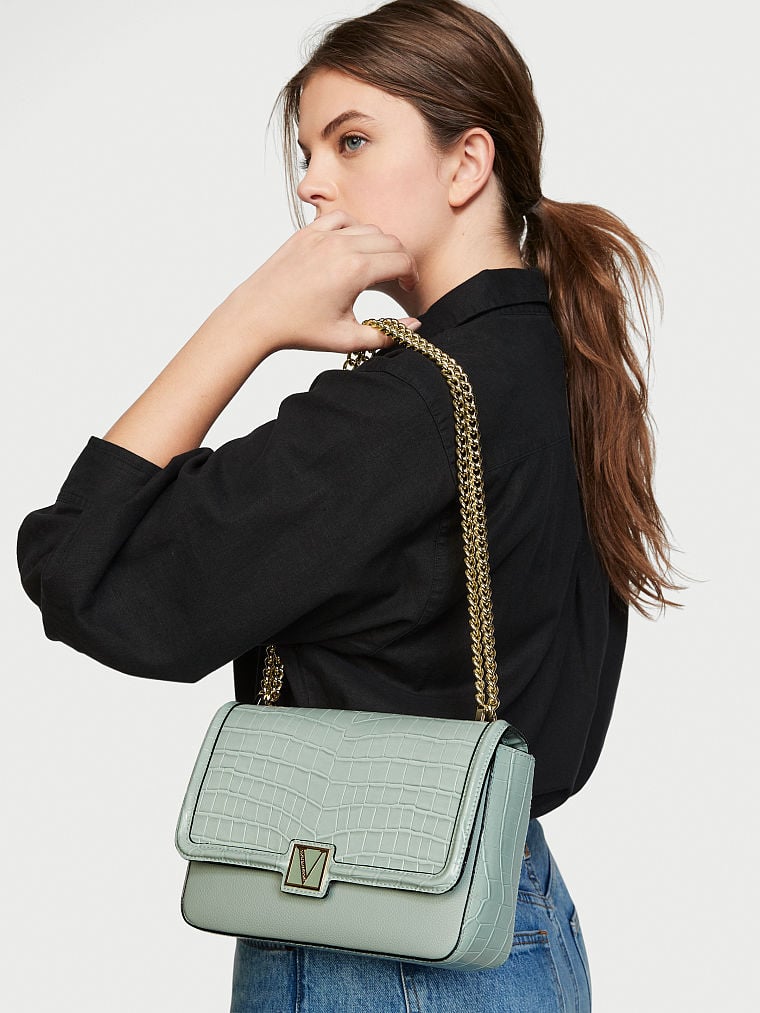 The Victoria Medium Shoulder Bag image number null