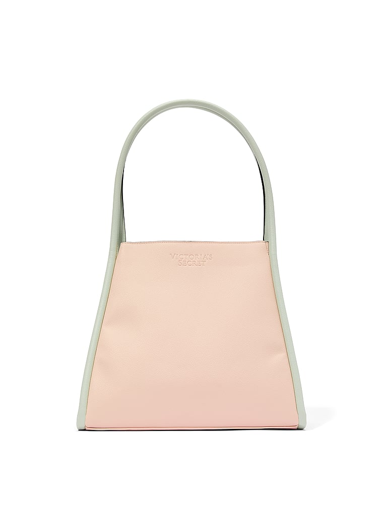 Daring Tote image number null