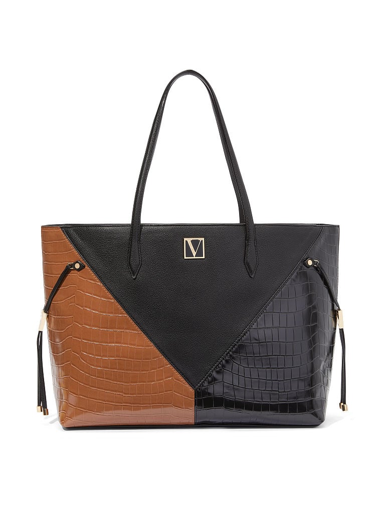 The Victoria Carryall Tote image number null